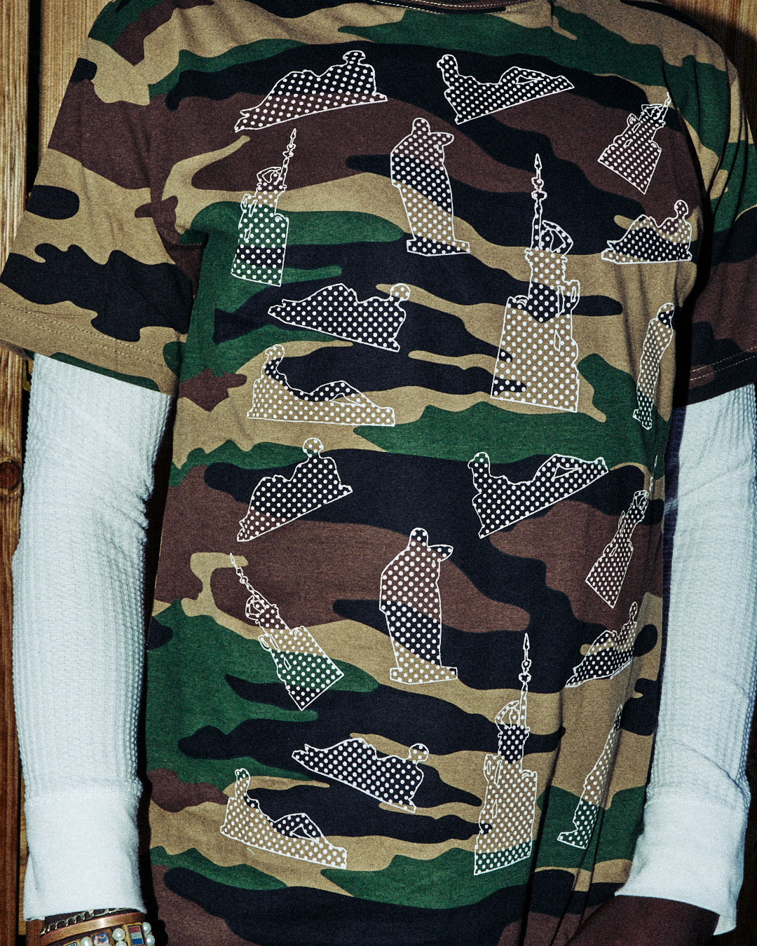 Camo Statues